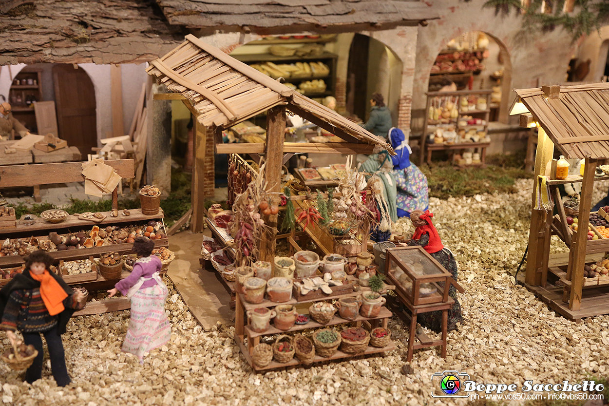VBS_7397 - Abbazia di Vezzolano - Presepe artistico di Anna Rosa Nicola.jpg